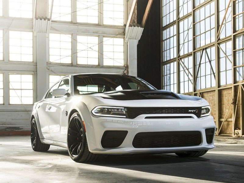 Chlapská auta žijí - se značkou Dodge SRT